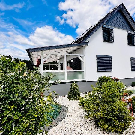 Ferienhaus zur Waldauer Höhe mit 3 SZ, 120qm&40qm Balkon Schleusingen Exterior foto