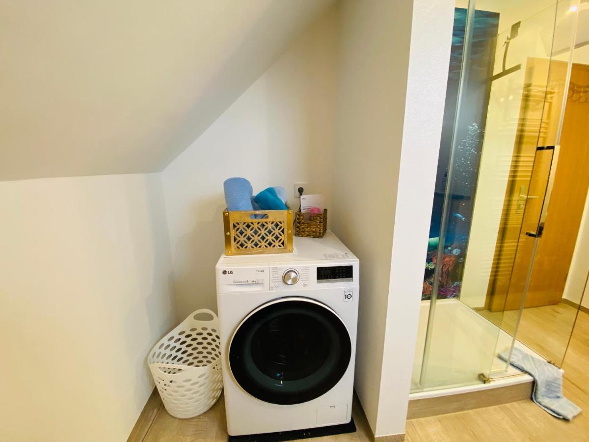 Ferienhaus zur Waldauer Höhe mit 3 SZ, 120qm&40qm Balkon Schleusingen Exterior foto