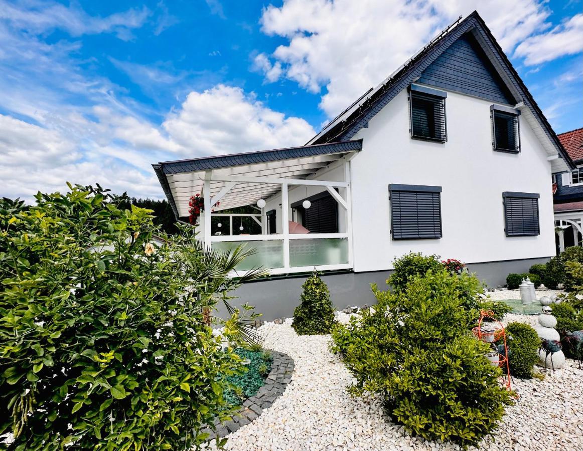 Ferienhaus zur Waldauer Höhe mit 3 SZ, 120qm&40qm Balkon Schleusingen Exterior foto